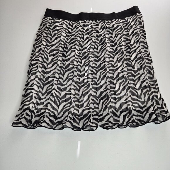 Faded Glory Girls Black and White Zebra Print Short Skirt Size XL 14/16 - Picture 2 of 7